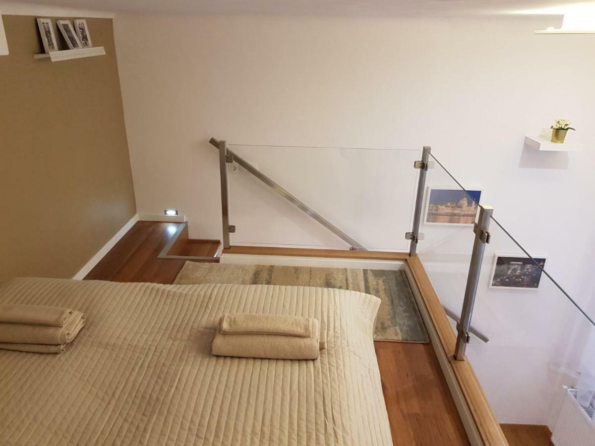 Renaissance Studio Apartment 부다페스트 외부 사진